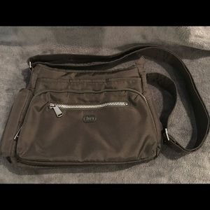 Lug Shimmy Crossbody Bag